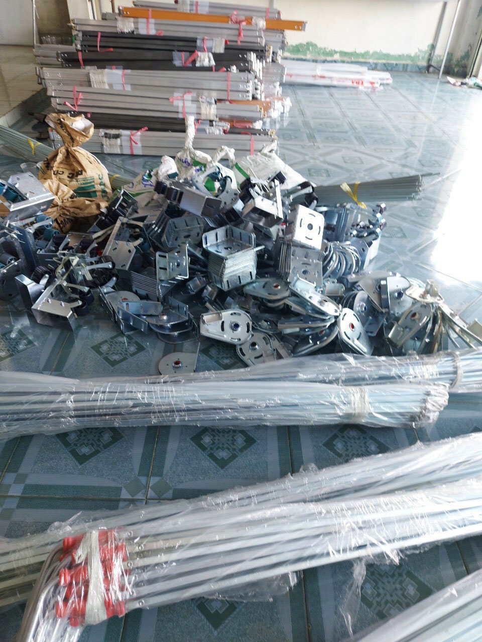 may-bat-bat-mai-xep-mai-hien-che-nang-mua23